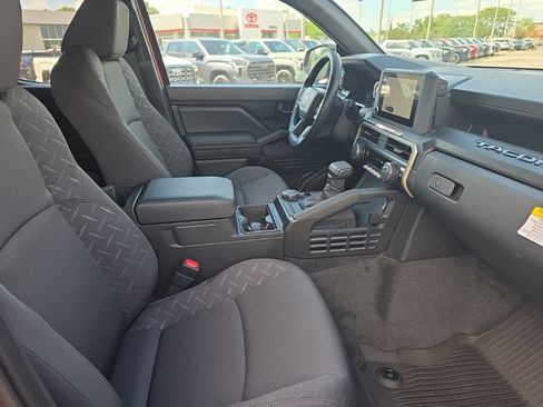 New 2026 Toyota Tacoma SR AWD/4WD image 9