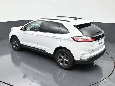 Used 2024 Ford Edge SEL w/ Sport Appearance Package AWD/4WD image 13