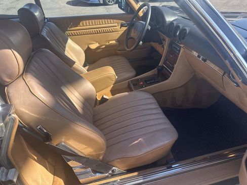 Used 1987 Mercedes-Benz 560 SL image 13