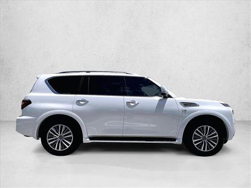 Used 2022 Nissan Armada SV w/ SV Appearance Package RWD image 5