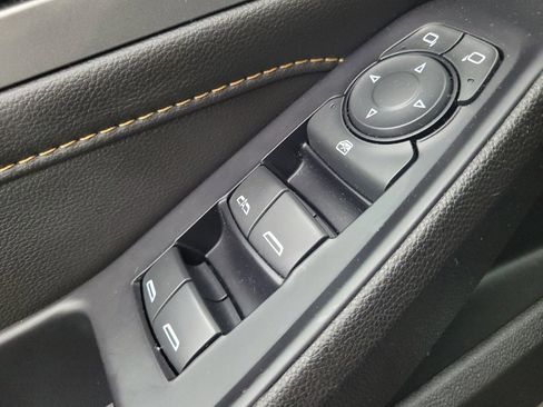 Used 2020 Chevrolet Traverse RS FWD image 27