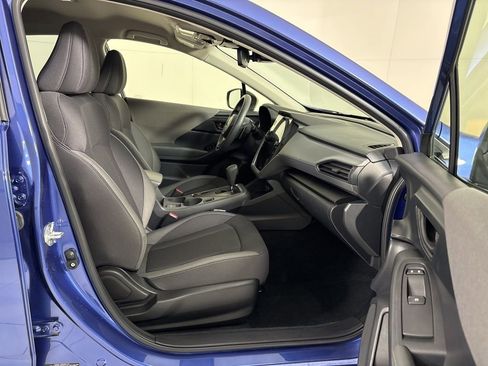 Used 2025 Subaru Crosstrek 2.0i Premium image 12