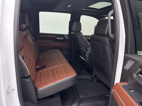 Used 2025 GMC Sierra 2500 Denali Ultimate image 64