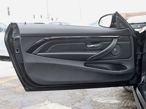 Used 2015 BMW M4 Convertible w/ Executive Package image 38