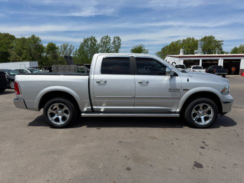 Used 2015 RAM 1500 Laramie w/ Convenience Group AWD/4WD image 6