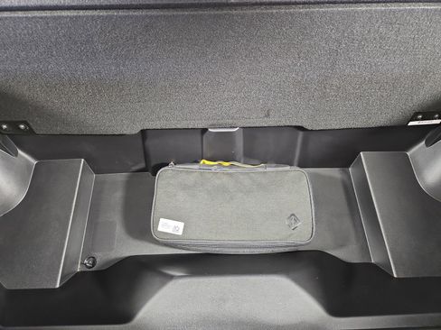 Used 2024 Rivian R1S Adventure AWD/4WD image 14