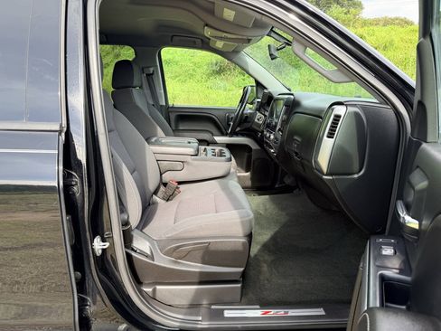 Used 2018 Chevrolet Silverado 1500 LT w/ All Star Edition AWD/4WD image 21