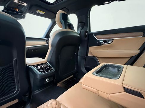 Used 2017 Volvo S90 T5 Inscription w/ Vision Package image 19