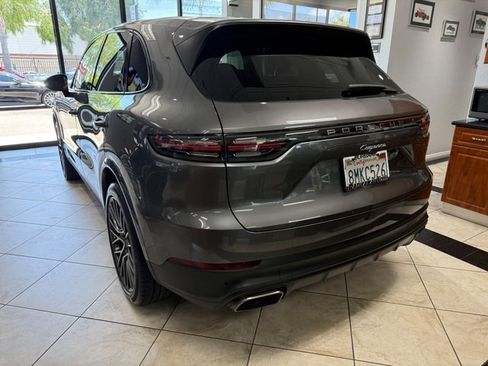 Used 2019 Porsche Cayenne AWD/4WD image 4