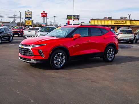 Used 2023 Chevrolet Blazer LT w/ LPO, Floor Liner Package image 3