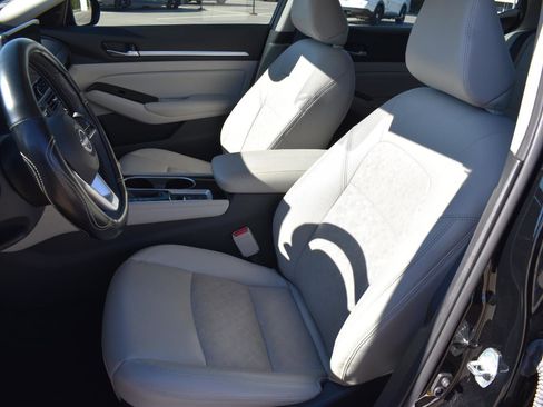 Used 2024 Nissan Altima 2.5 SL image 24