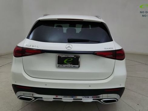 Used 2025 Mercedes-Benz GLC 300 4MATIC image 5