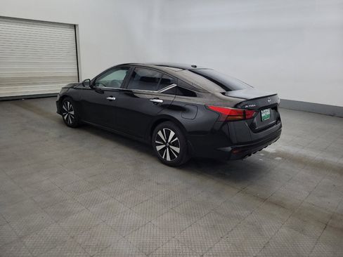 Used 2021 Nissan Altima 2.5 SV w/ SV Premium Package FWD image 3