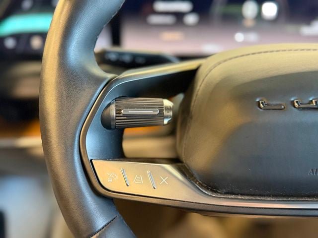 Used 2025 Lucid Air Touring AWD/4WD image 19
