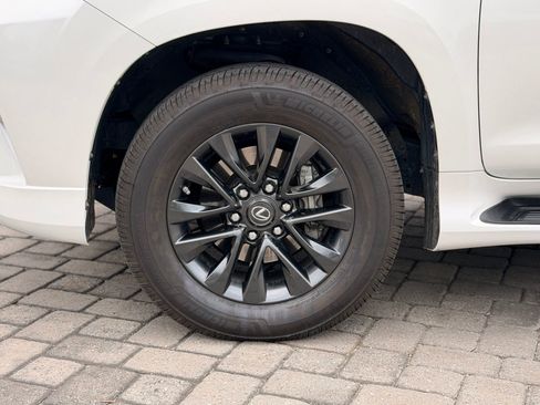 Used 2022 Lexus GX 460 Premium w/ Premium Package AWD/4WD image 13