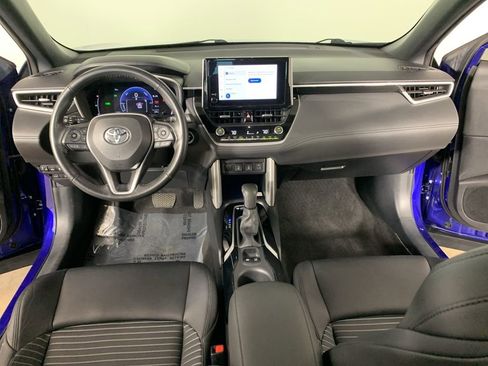Used 2023 Toyota Corolla Cross XSE w/ Convenience Package image 33