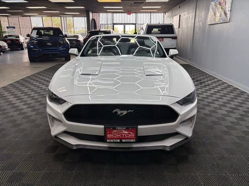 Used 2023 Ford Mustang Premium RWD image 3