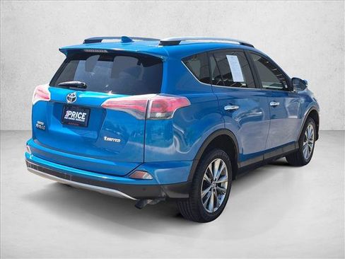 Used 2017 Toyota RAV4 Limited FWD image 5