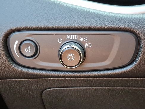 Used 2024 Chevrolet Malibu LS FWD image 25