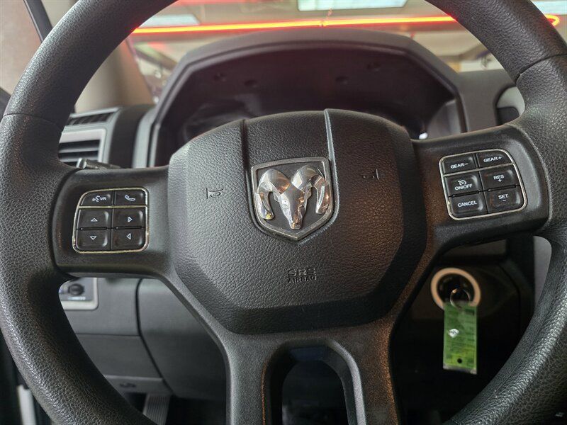 Used 2019 RAM 1500 Tradesman w/ Chrome Appearance Group AWD/4WD image 23