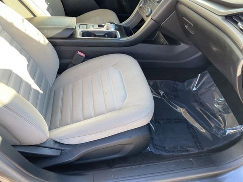 Used 2018 Ford Fusion S image 27