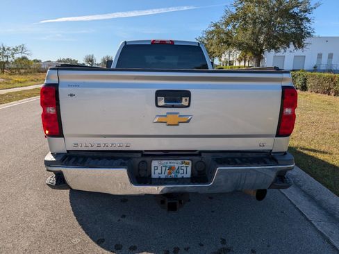 Used 2017 Chevrolet Silverado 3500 LT w/ LT Convenience Package image 7