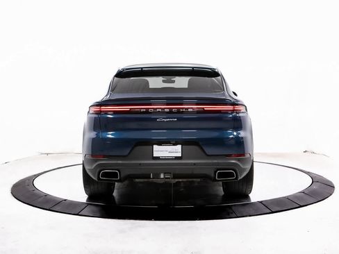 Certified 2024 Porsche Cayenne Coupe image 6