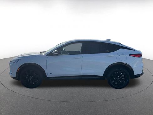 Used 2025 Buick Envista Sport Touring image 9