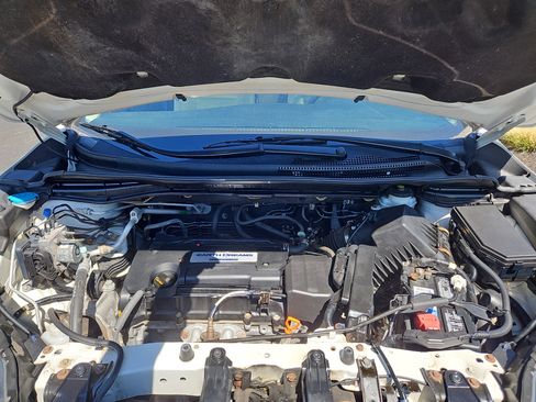 Used 2015 Honda CR-V LX image 27