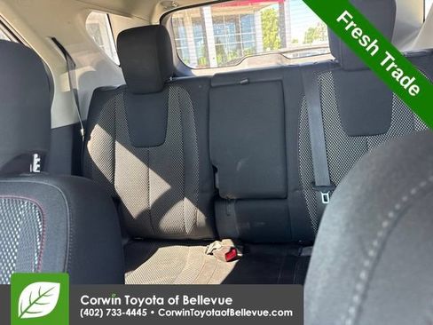 Used 2015 Chevrolet Equinox LT FWD image 12