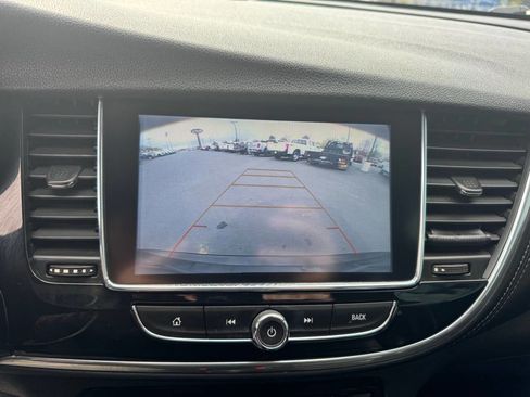 Used 2020 Buick Encore Essence AWD/4WD image 24