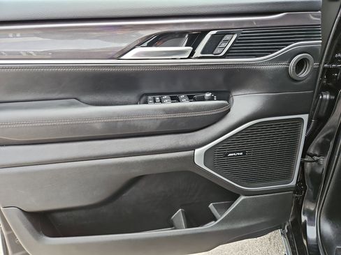 Used 2024 Jeep Wagoneer 4WD image 12