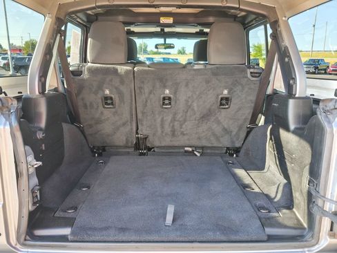 Used 2019 Jeep Wrangler Unlimited Sport w/ Cold Weather Group AWD/4WD image 11
