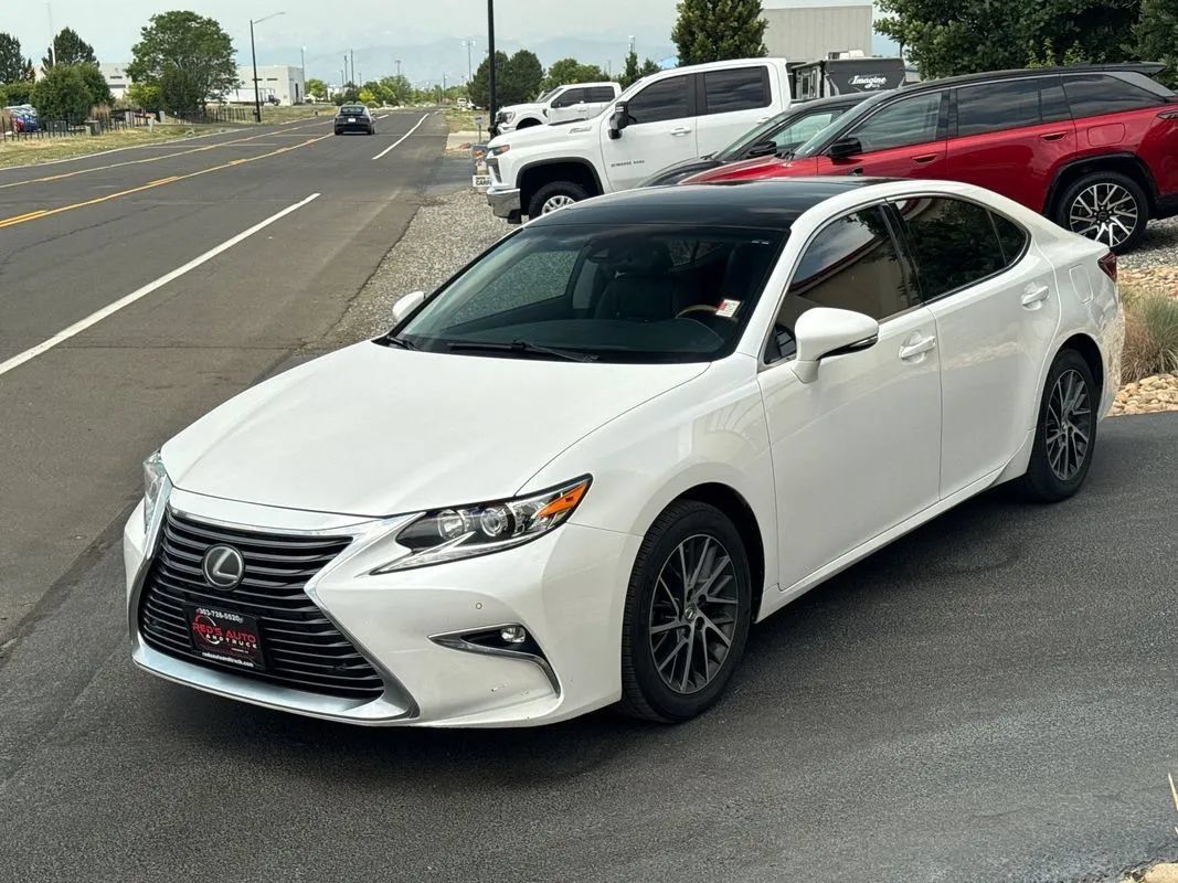 Used 2017 Lexus ES 350 w/ Navigation System Package FWD image 53