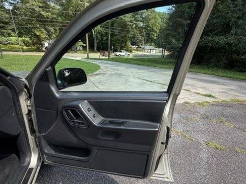 Used 2004 Jeep Grand Cherokee Laredo AWD/4WD image 20