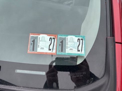 Used 2015 Toyota Prius C Two image 9