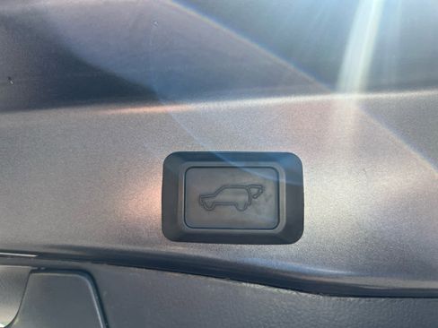 Used 2024 Toyota RAV4 XLE w/ Convenience Package AWD/4WD image 11