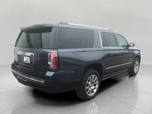 Used 2020 GMC Yukon XL Denali w/ Open Road Package image 24