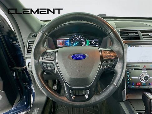 Certified 2017 Ford Explorer Limited image 14