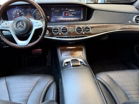 Used 2018 Mercedes-Benz S 560 4MATIC Sedan image 12