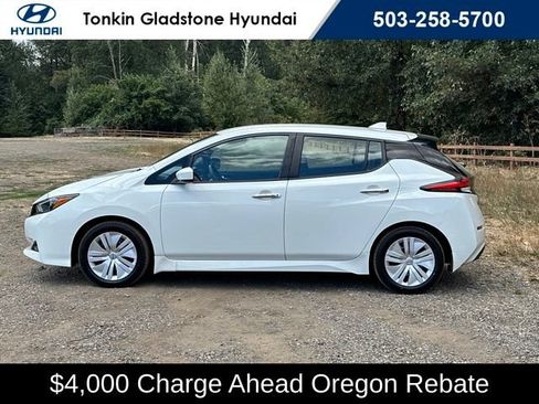 Used 2025 Nissan Leaf S FWD image 6