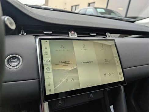 Used 2024 Land Rover Discovery Sport S image 20