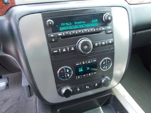 Used 2012 GMC Yukon XL SLT w/ SLT-2 Equipment Package image 33