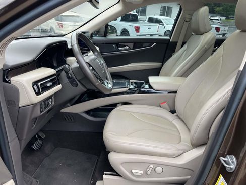 Used 2022 Lincoln Nautilus Reserve FWD image 14