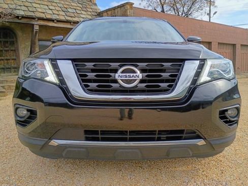 Used 2020 Nissan Pathfinder SL image 3