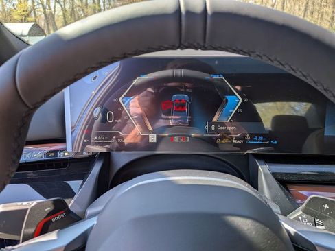 New 2026 BMW 550e xDrive w/ Premium Package AWD/4WD image 20