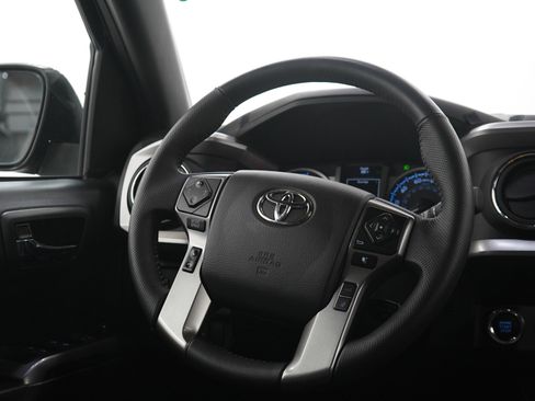 Used 2023 Toyota Tacoma Limited AWD/4WD image 14