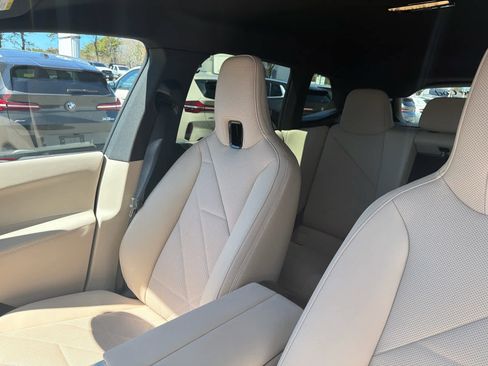 Used 2026 BMW iX xDrive45 w/ Premium Package AWD/4WD image 14