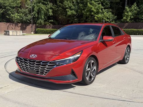 Used 2021 Hyundai Elantra Limited w/ Cargo Package FWD image 1