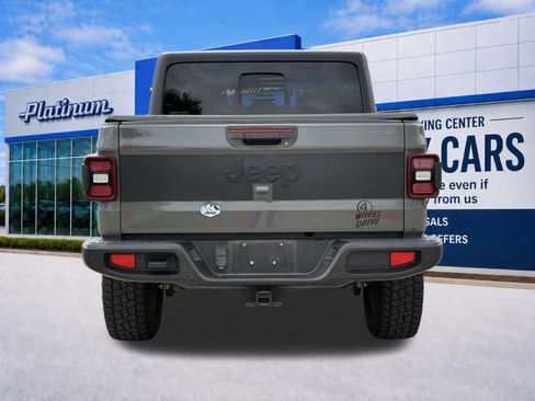 Used 2021 Jeep Gladiator Sport AWD/4WD image 6